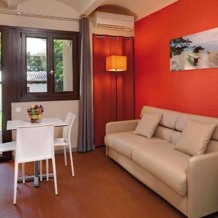 Отель Belambra Clubs La Colle-Sur-Loup - Les Terrasses De Saint-Paul De Vence Экстерьер фото